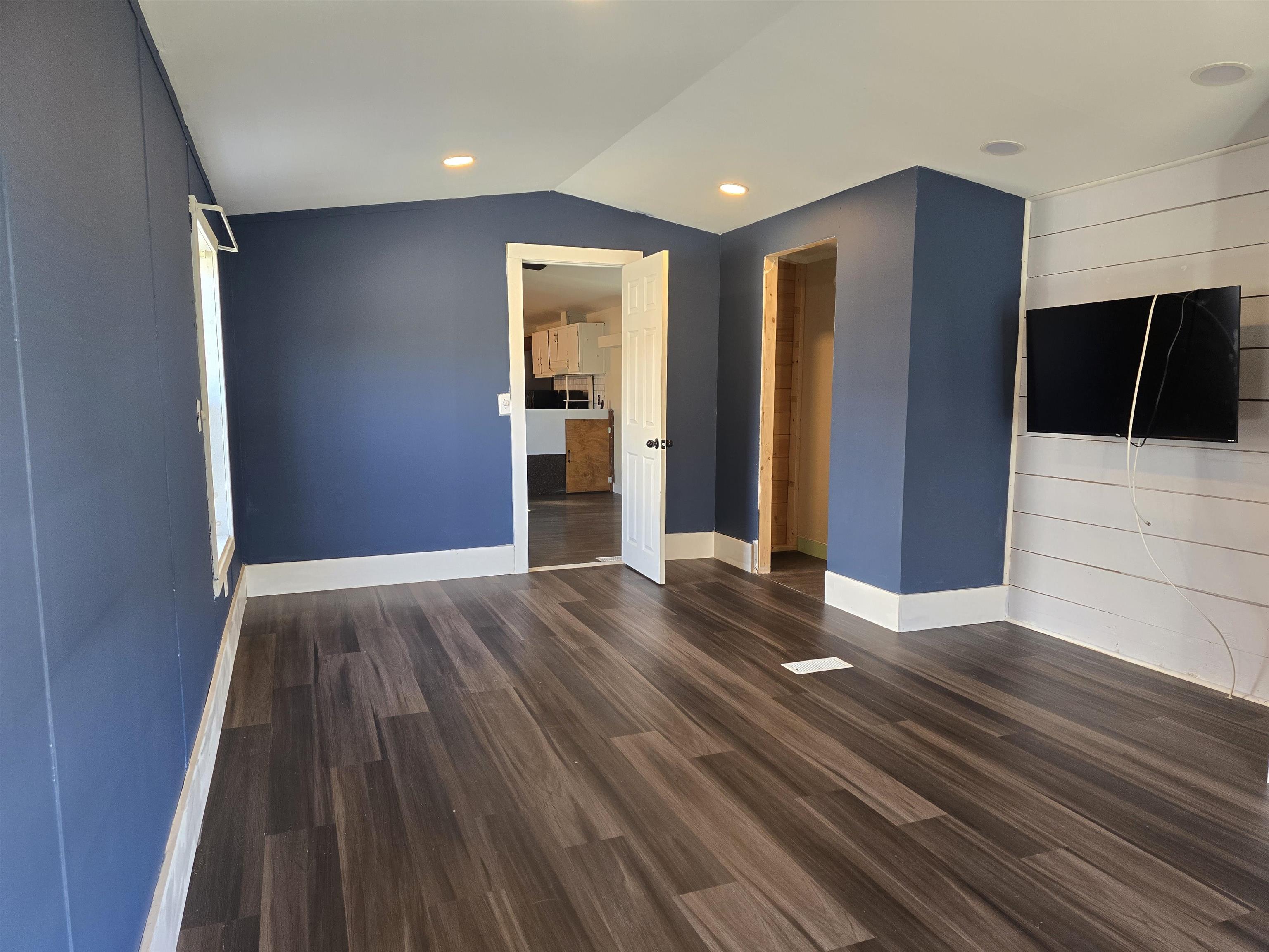 500 Main Street, Unit TRLR 4 Gorham, NH 03581 - Photo 13 of 34