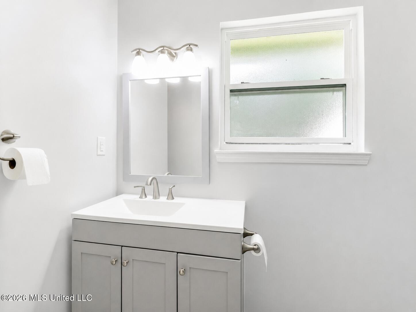 2416 Robertsdale Road Gautier, MS 39553 - Photo 25 of 27 Bathroom 3