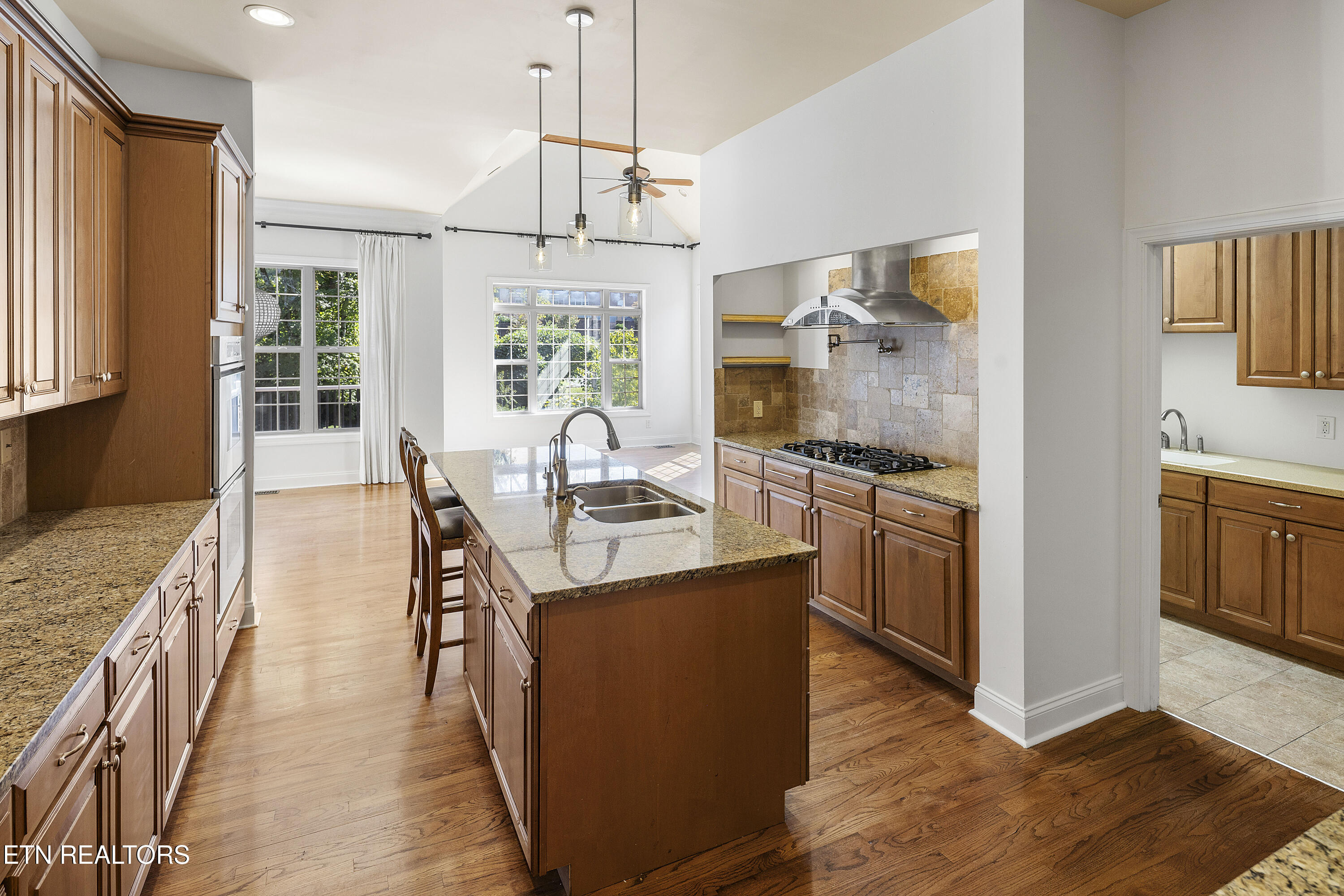 7420 Lawford Road Knoxville, TN 37919 - Photo 29 of 59 L40A6395