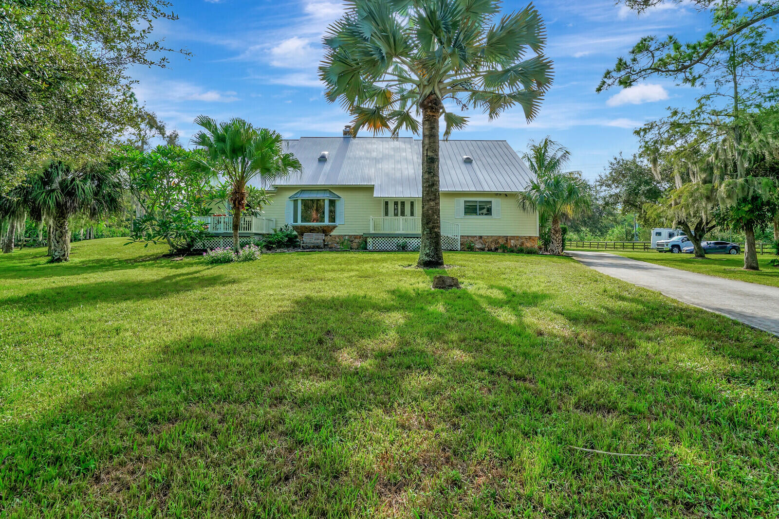 5212 Homeland Road Lake Worth, FL 33449 - Photo 1 of 60 15_image_2_mls