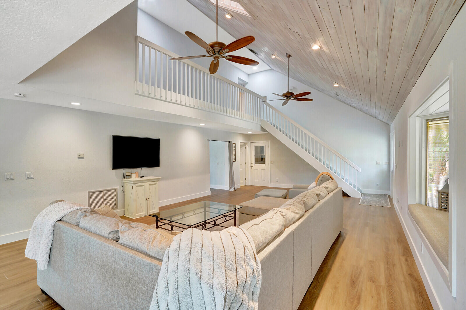 5212 Homeland Road Lake Worth, FL 33449 - Photo 13 of 60 23_image_10_mls