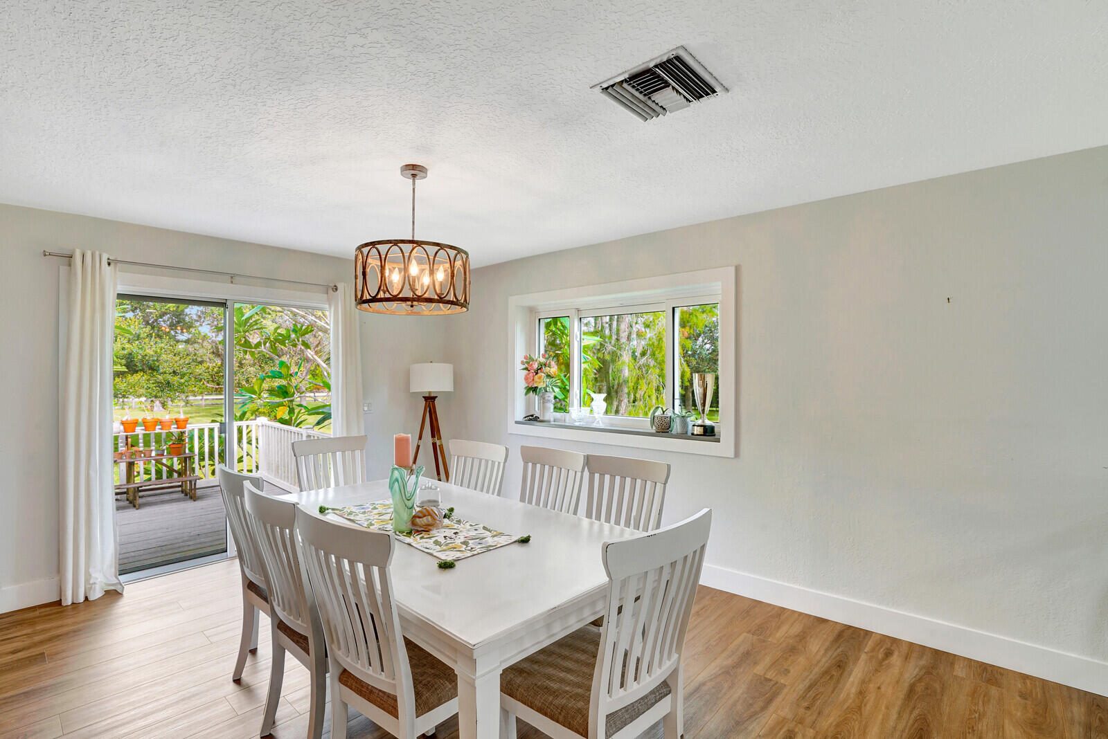 5212 Homeland Road Lake Worth, FL 33449 - Photo 15 of 60 24_image_11_mls
