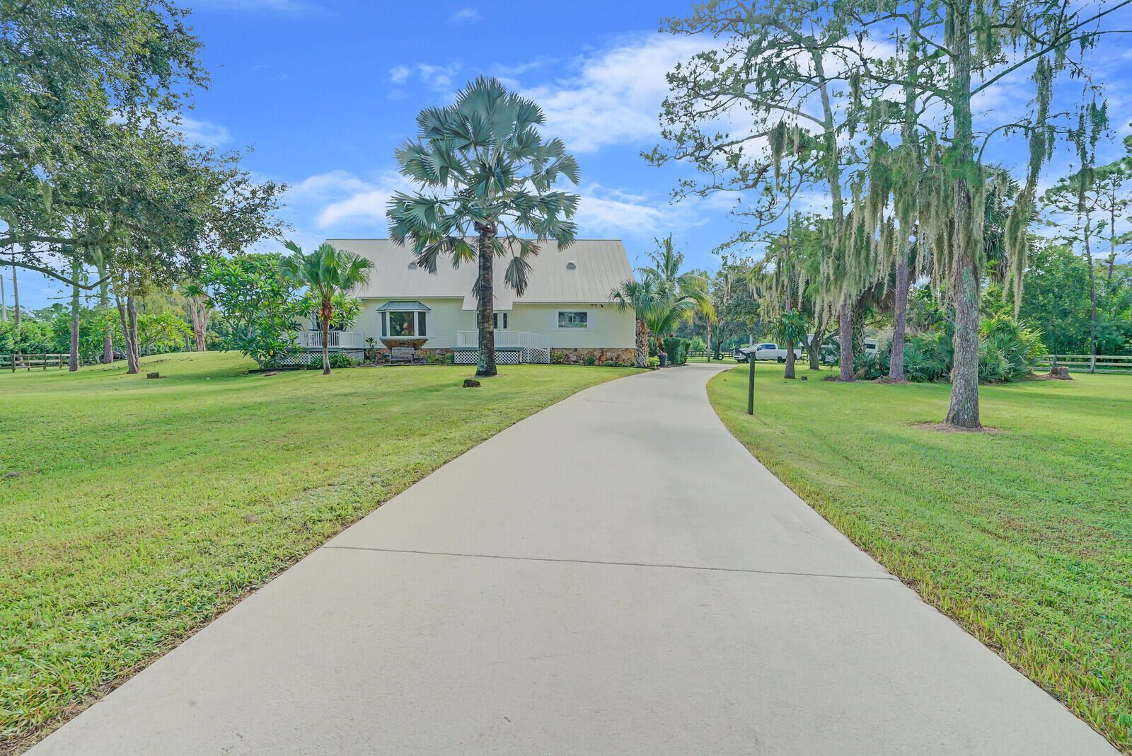 5212 Homeland Road Lake Worth, FL 33449 - Photo 3 of 60 68_Image_13_mls