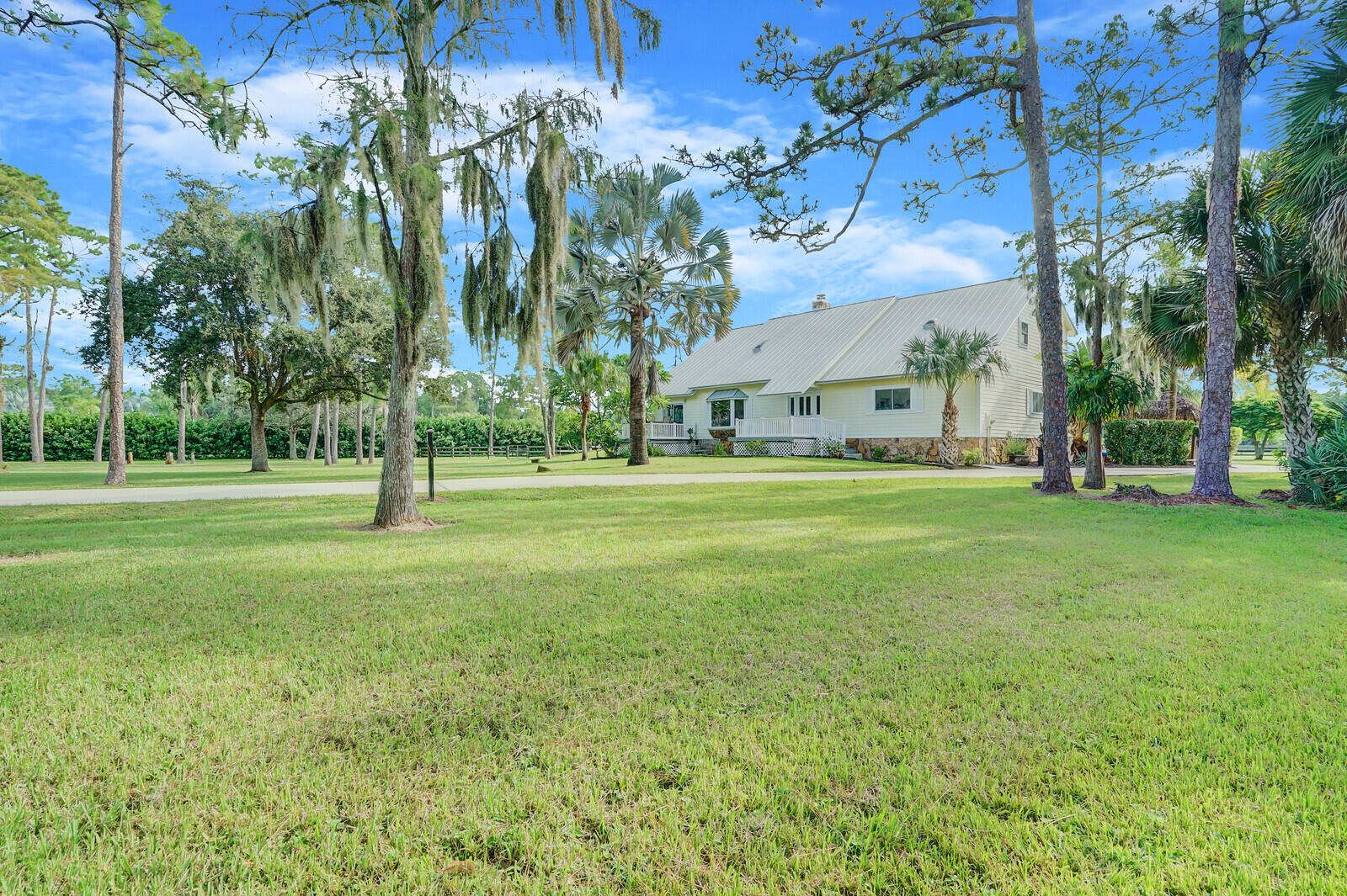 5212 Homeland Road Lake Worth, FL 33449 - Photo 4 of 60 70_Image_15_mls