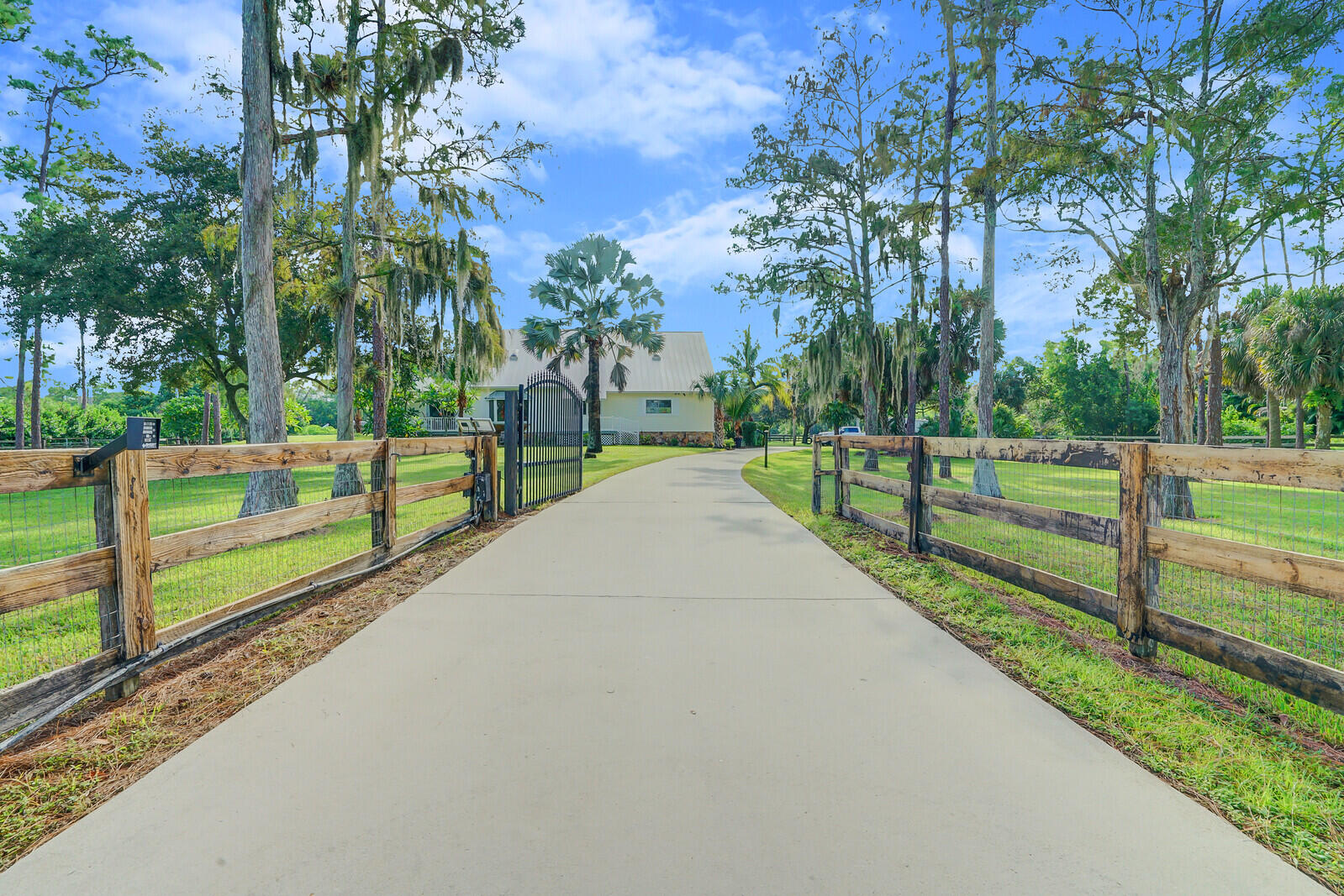 5212 Homeland Road Lake Worth, FL 33449 - Photo 8 of 60 67_Image_12_mls