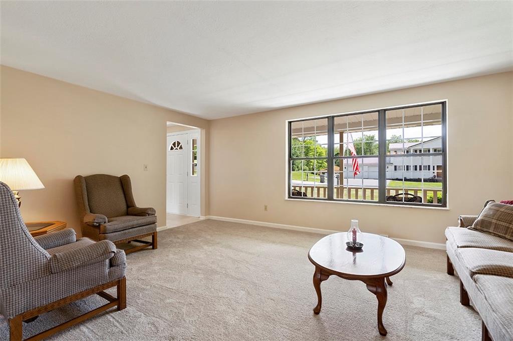 285 Evans Road Zelienople, PA 16063 - Photo 5 of 25 Gallery Image 5