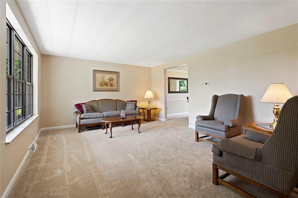 285 Evans Road Zelienople, PA 16063 - Photo 6 of 25 Gallery Image 6