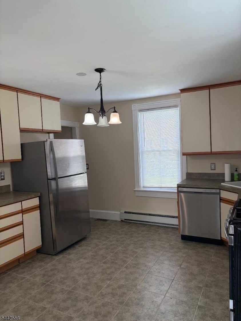 58 Thompson Street Raritan, NJ 08869 - Photo 15 of 18 Gallery Image 15
