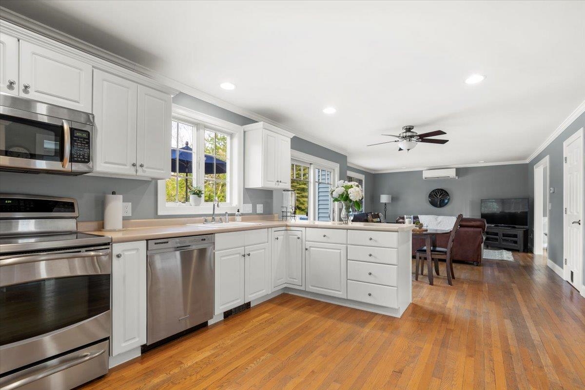 29 Hubbard Road Dover, NH 03820 - Photo 17 of 40