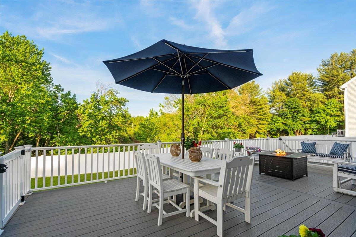 29 Hubbard Road Dover, NH 03820 - Photo 8 of 40