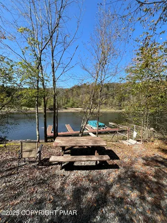 $120,000 | 114 Riverside Drive, Greentown, PA 18426