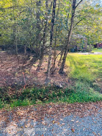 $120,000 | 114 Riverside Drive, Greentown, PA 18426