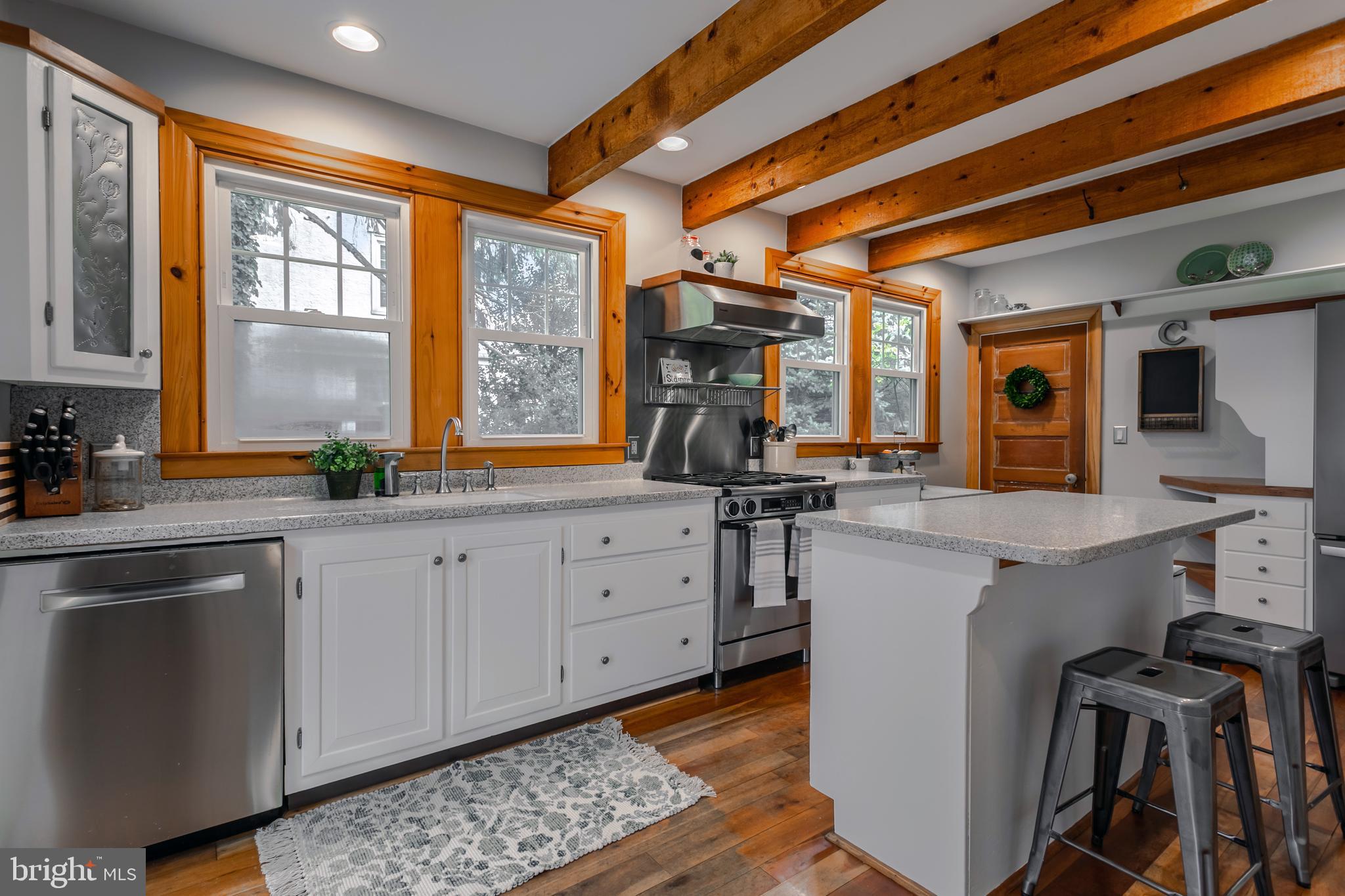 516 Oxford Road Havertown, PA 19083 - Photo 12 of 33