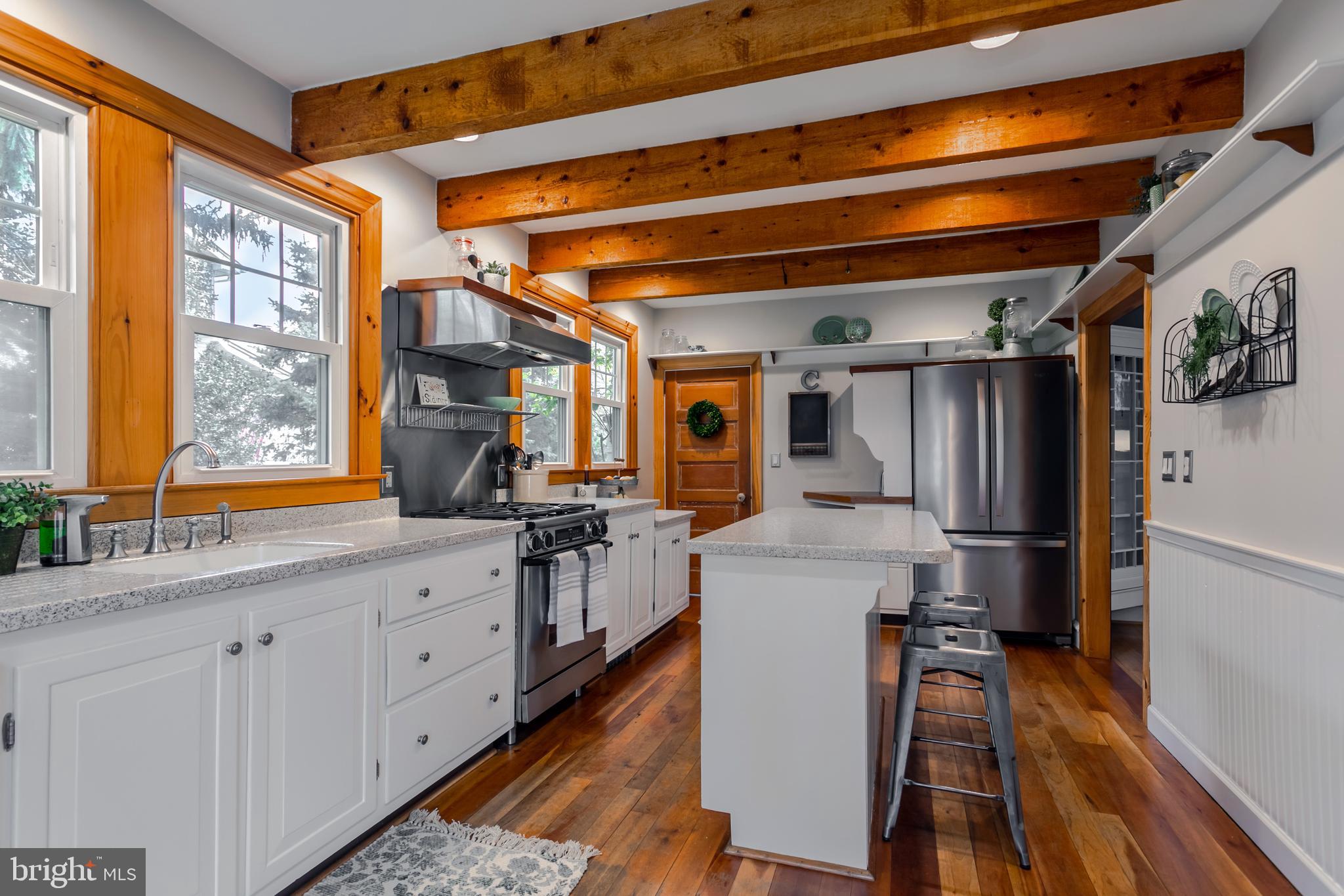 516 Oxford Road Havertown, PA 19083 - Photo 10 of 33