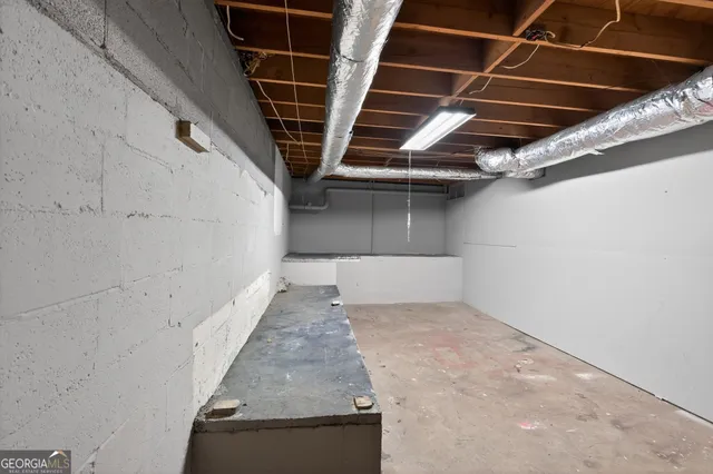 a view of empty room