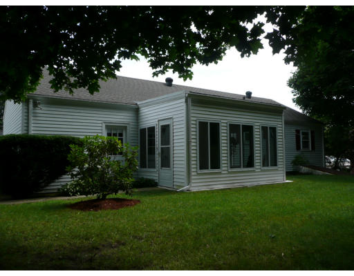 8 Girard Road Stoneham, MA 02180 - Photo 12 of 15 Gallery Image 12