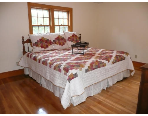 8 Girard Road Stoneham, MA 02180 - Photo 7 of 15 Gallery Image 7