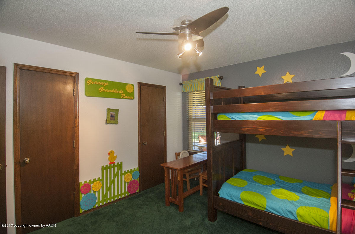 6916 Old Kent Road Amarillo, TX 79109 - Photo 14 of 31 BEDROOM 3 VIEW 2