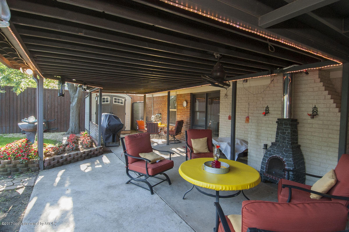 6916 Old Kent Road Amarillo, TX 79109 - Photo 25 of 31 PATIO VIEW 3