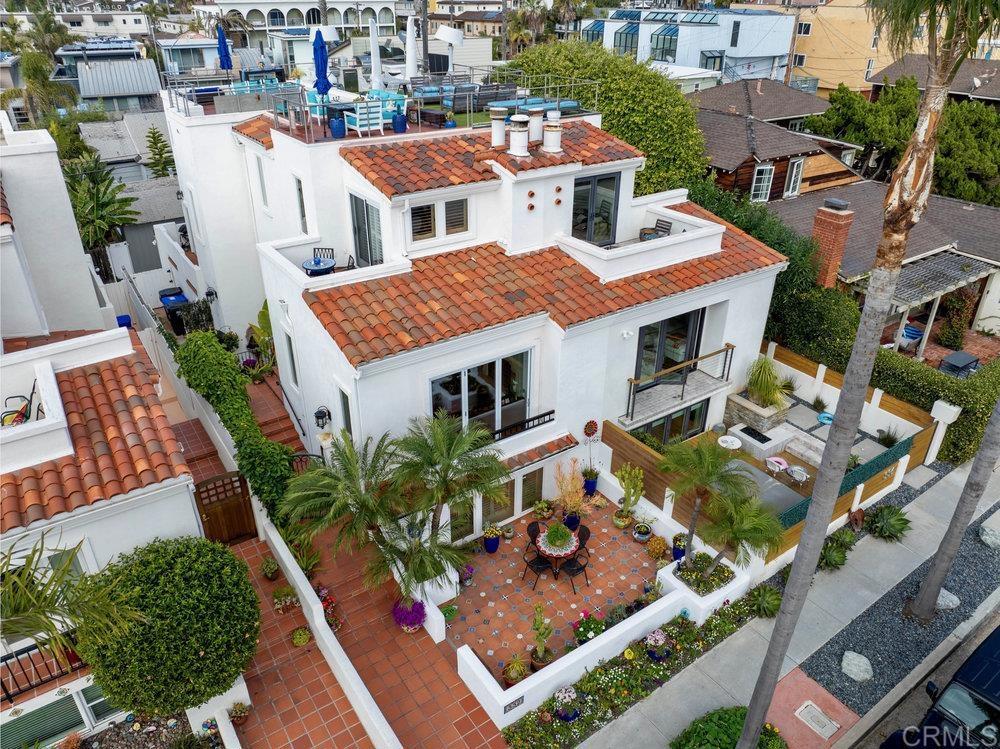 332 Gravilla Street La Jolla, CA 92037 - Photo 49 of 49 an aerial view of residential houses with outdoor space
