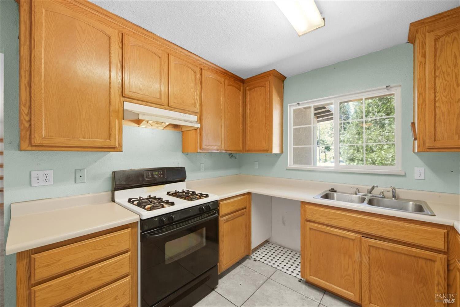 341 Grape Street Vacaville, CA 95688 - Photo 15 of 40