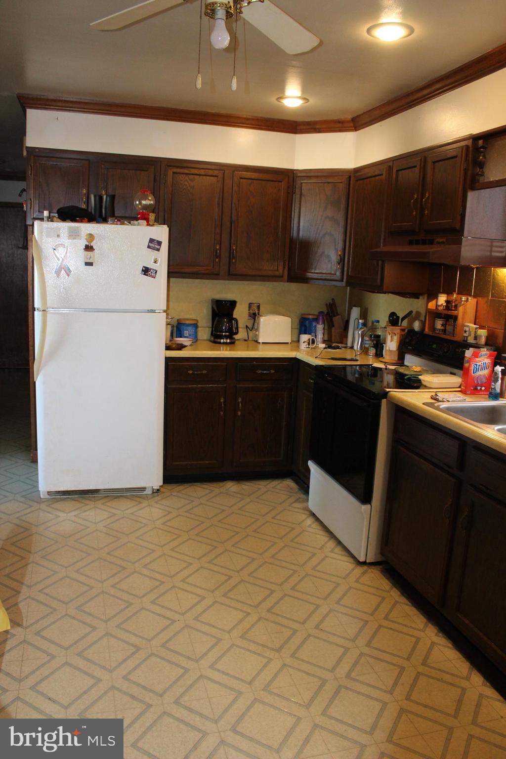 1285 Bull Valley Road Aspers, PA 17304 - Photo 13 of 34 Kitchen