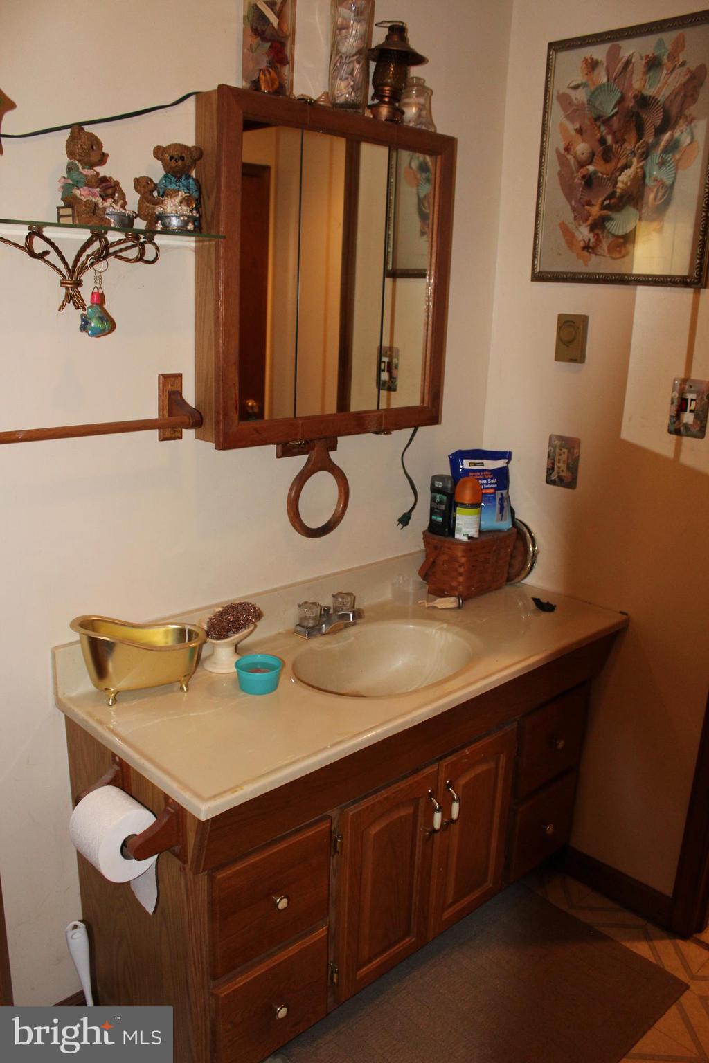 1285 Bull Valley Road Aspers, PA 17304 - Photo 16 of 34 Main Floor Bath