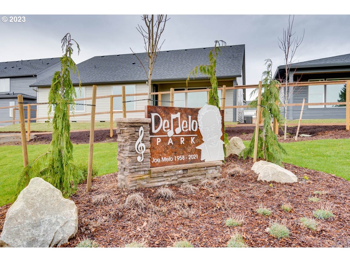 255 North Layla Place Ridgefield, WA 98642 - Photo 19 of 27 a view of outdoor space yard and patio