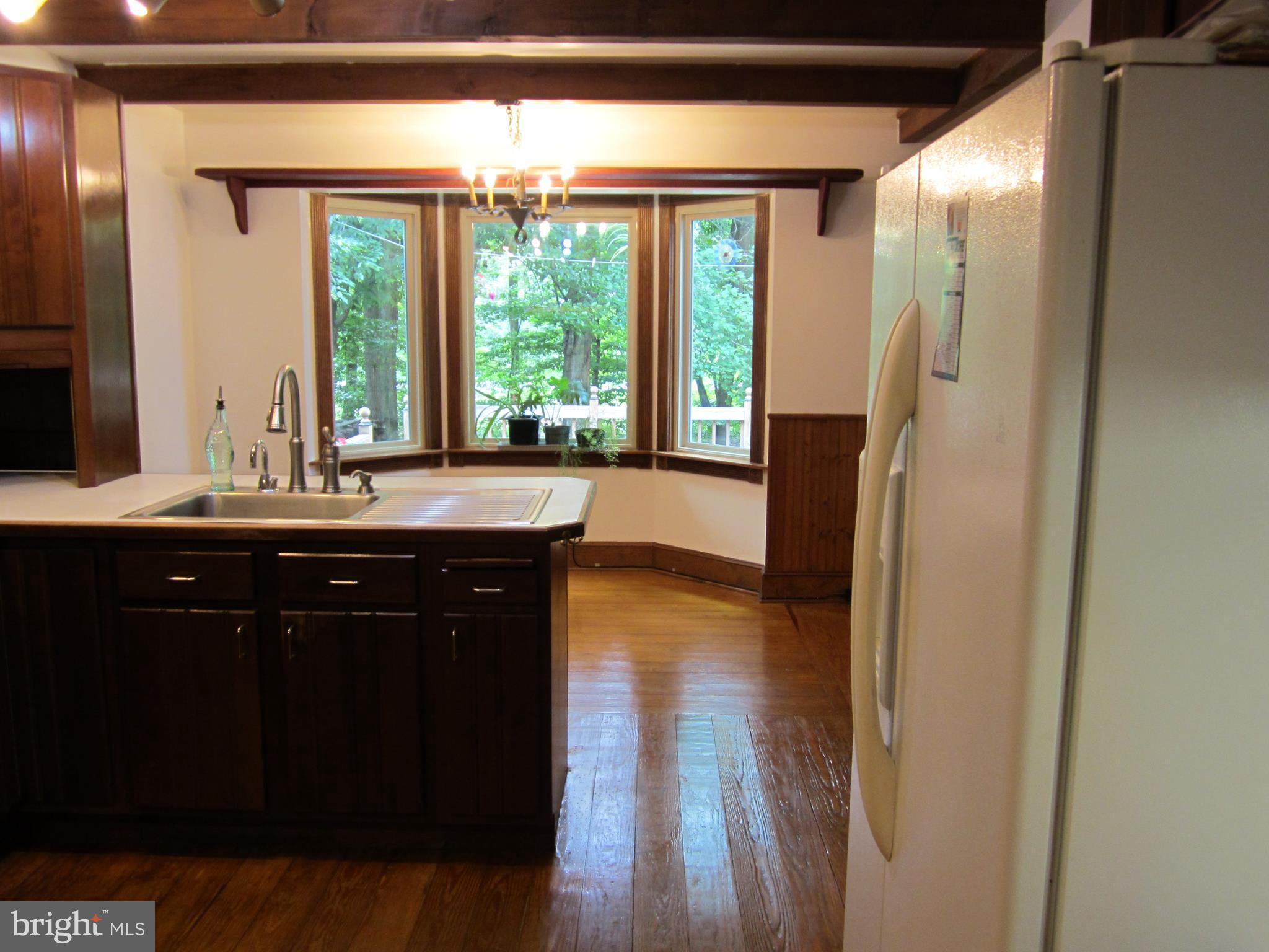 612 Westgate Road Aberdeen, MD 21001 - Photo 14 of 35 Kitchen eat in area