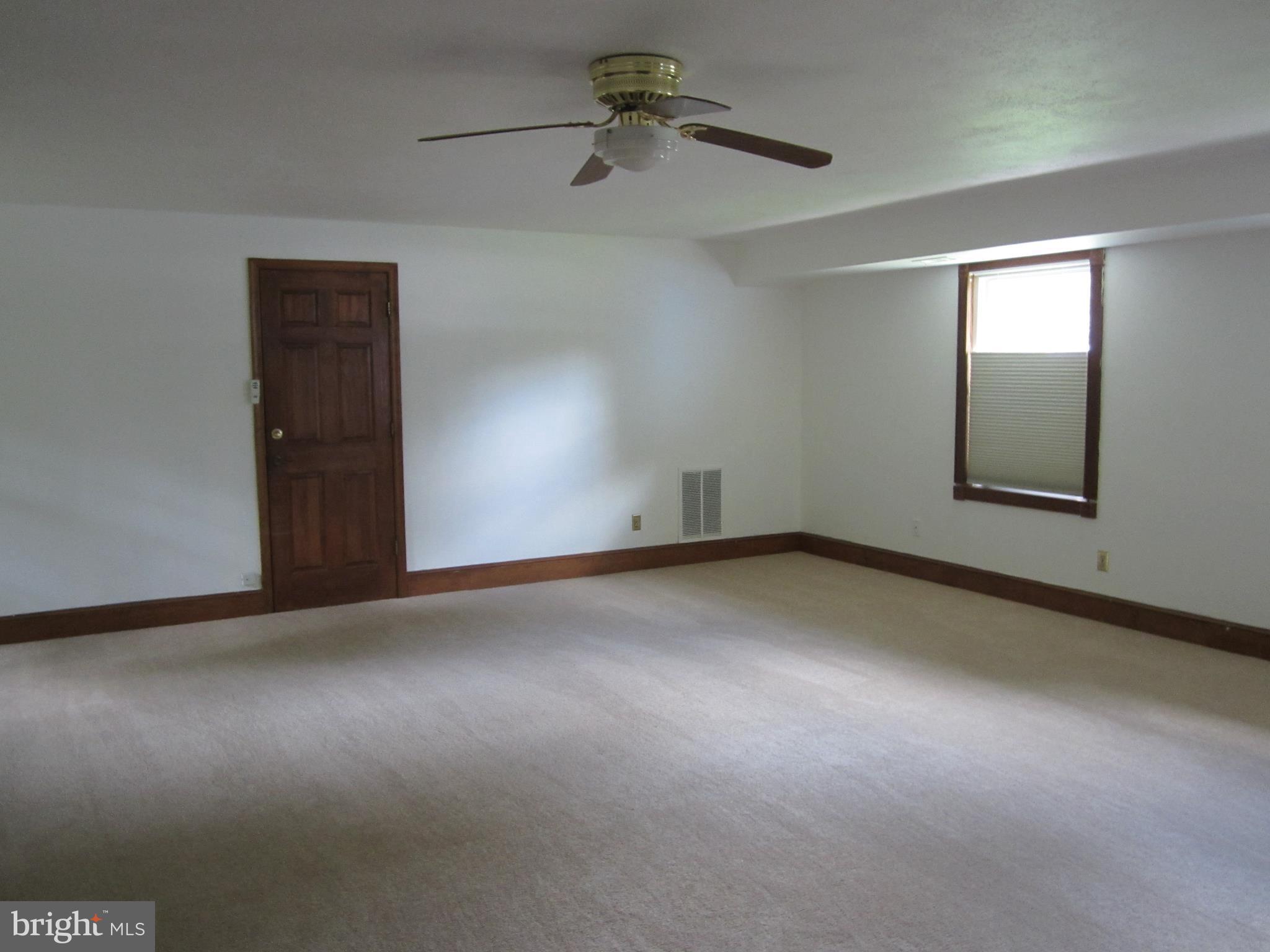 612 Westgate Road Aberdeen, MD 21001 - Photo 22 of 35 Great Room