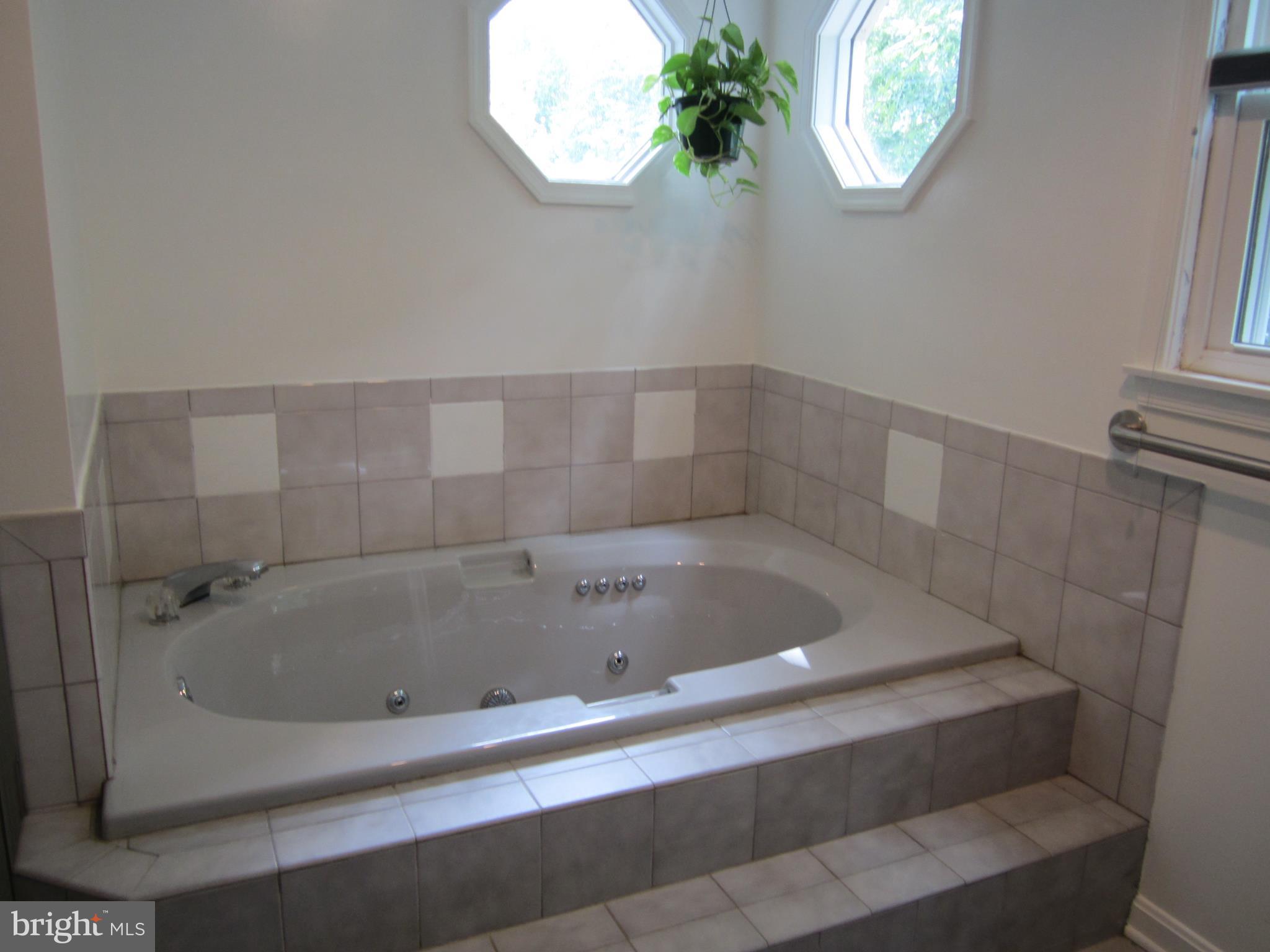 612 Westgate Road Aberdeen, MD 21001 - Photo 33 of 35 Bath (Master)