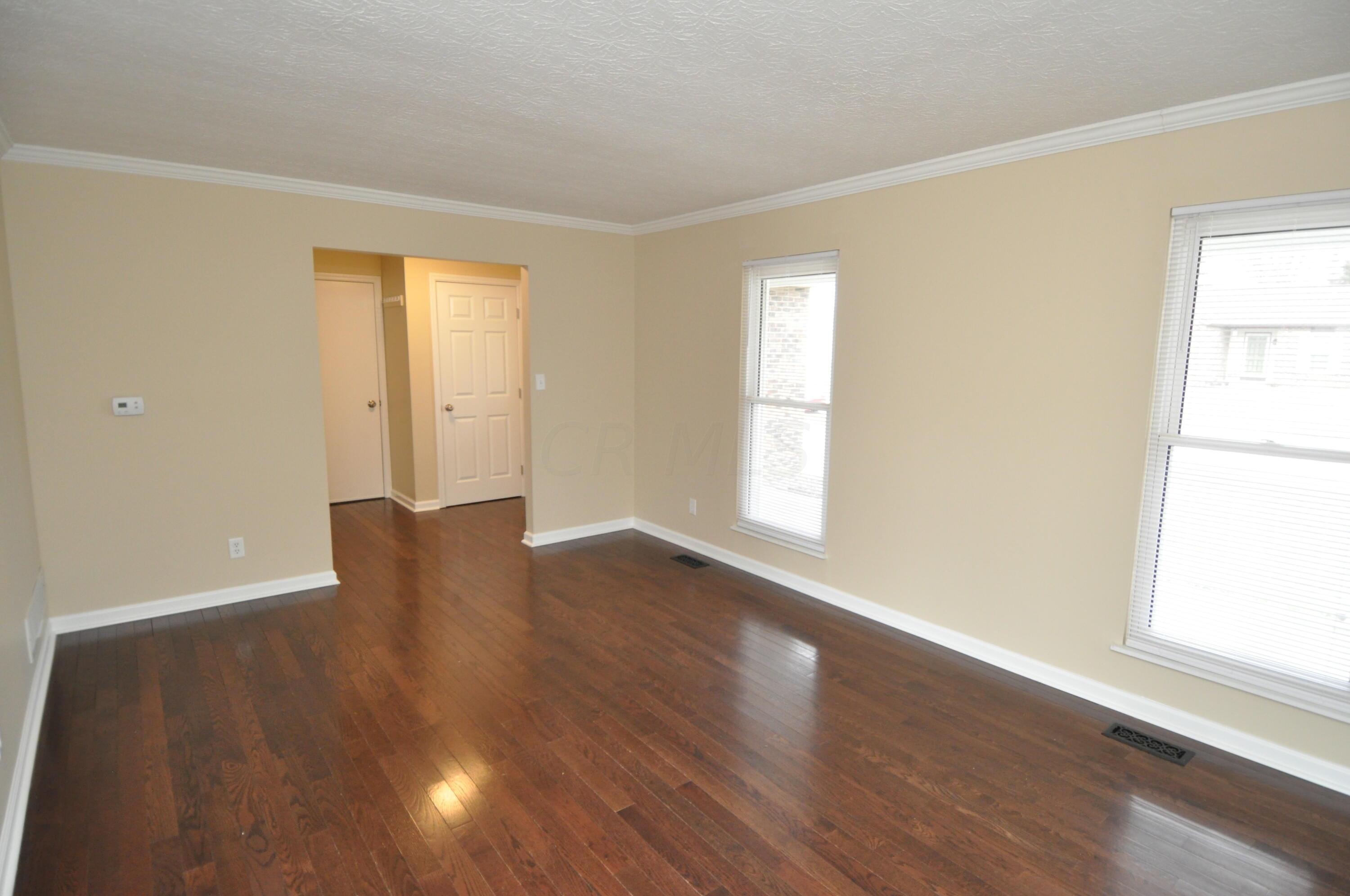 1881 Lost Valley Road Powell, OH 43065 - Photo 4 of 50