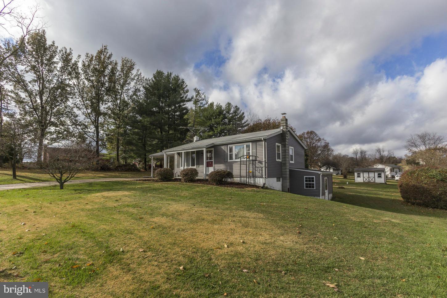 3114 Bird View Road Westminster, MD 21157 - Photo 2 of 20 Home Front