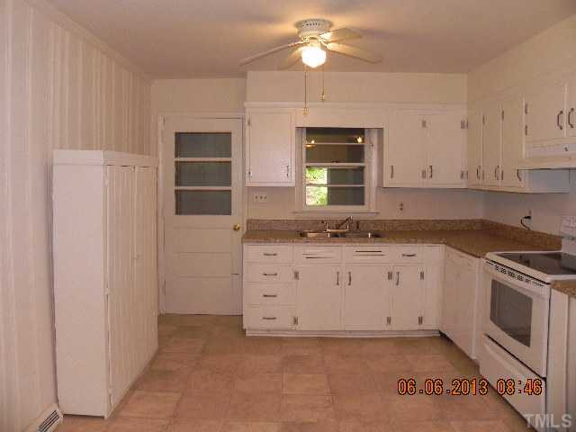 1607 St Patrick Drive Raleigh, NC 27603 - Photo 3 of 12 Kitchen