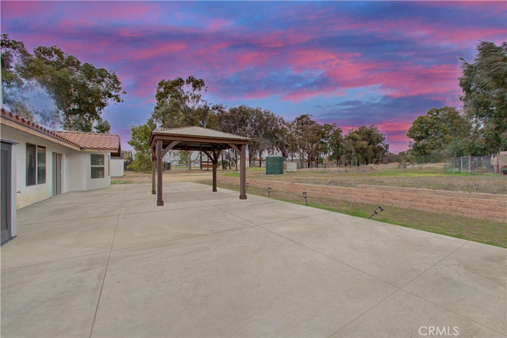 4850 Jardine Road Paso Robles, CA 93446 - Photo 17 of 19 a view of a street with a building in the background