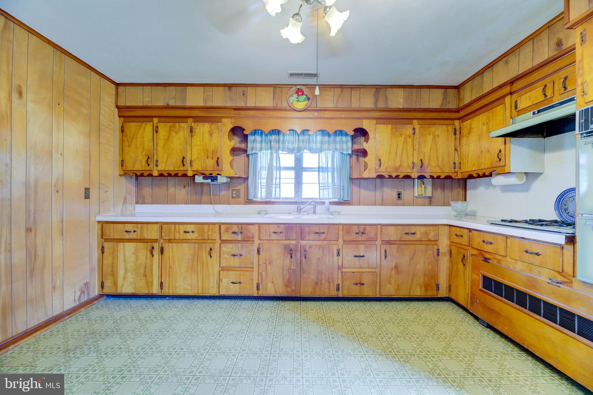 5422 Moose Lodge Road Cambridge, MD 21613 - Photo 7 of 27 Kitchen