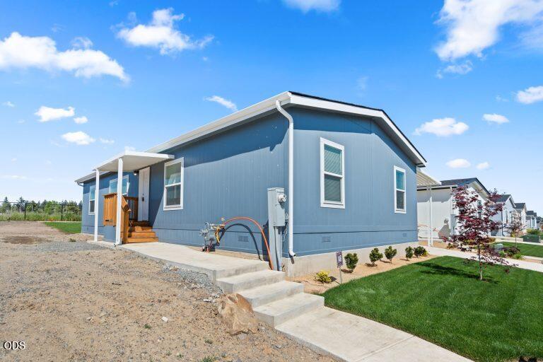 300 Luman Road, Unit 146 Phoenix, OR 97535 - Photo 2 of 19