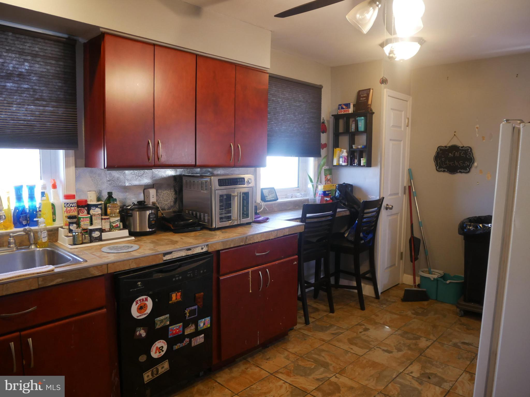 2728 Willits Road Philadelphia, PA 19152 - Photo 4 of 20 Gallery Image 4