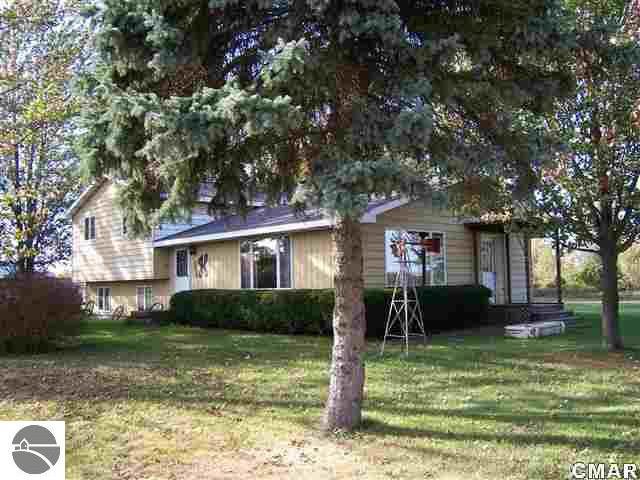 5870 West Shearer Road Coleman, MI 48618 - Photo 1 of 8 1769619.JPG