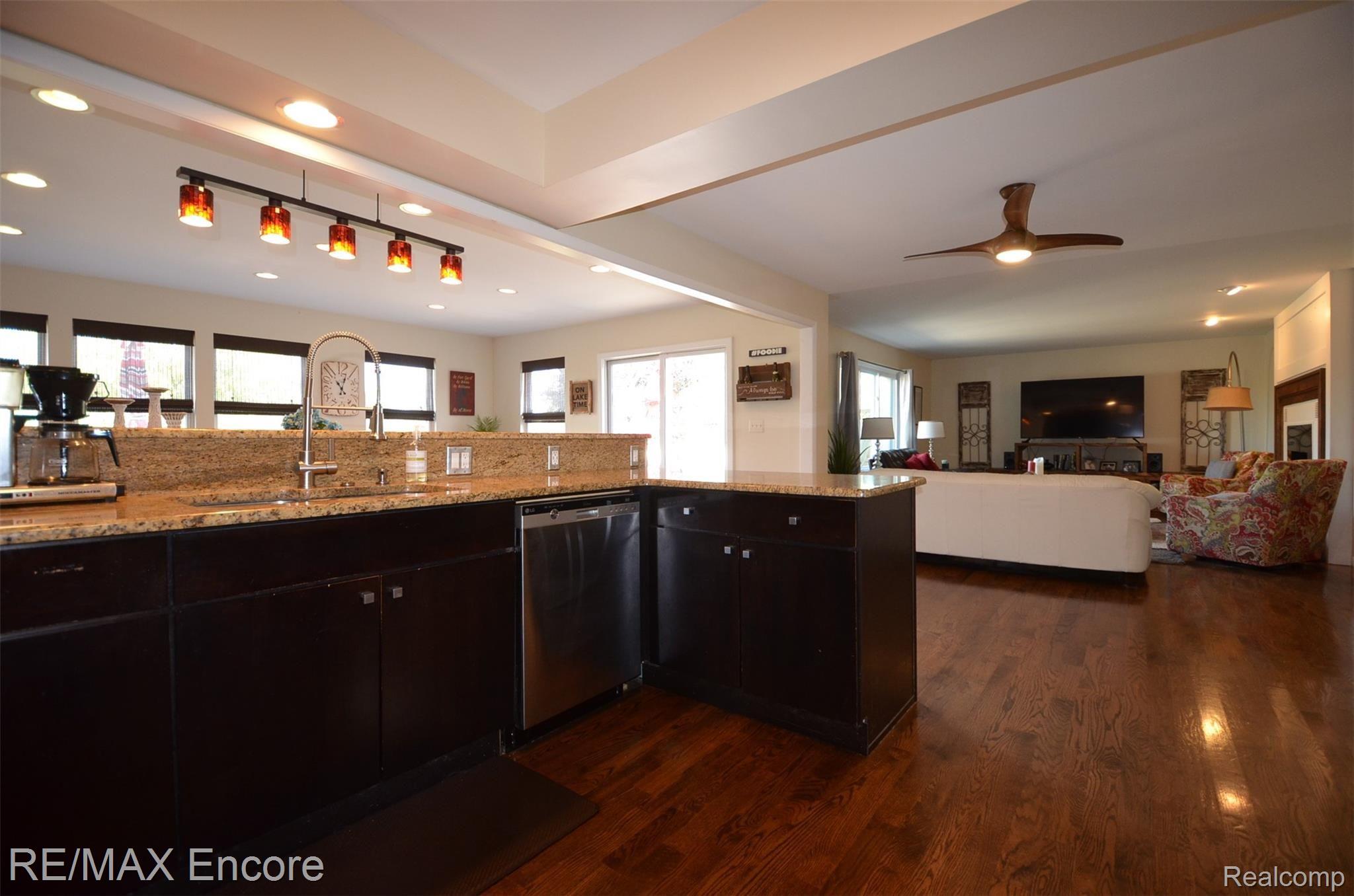 6331 Middle Lake Road Clarkston, MI 48346 - Photo 20 of 87 CA26EF11-3B1B-41A4-9864-DADB62AA216B.jpeg