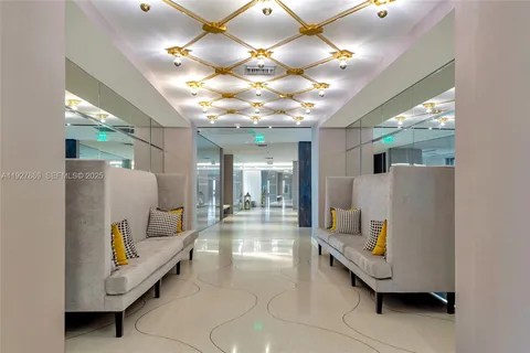 $2,200,000 | 9 Island Avenue, Unit 2414, Miami Beach, FL 33139