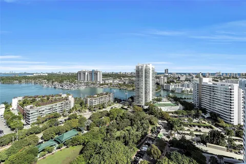 $2,200,000 | 9 Island Avenue, Unit 2414, Miami Beach, FL 33139