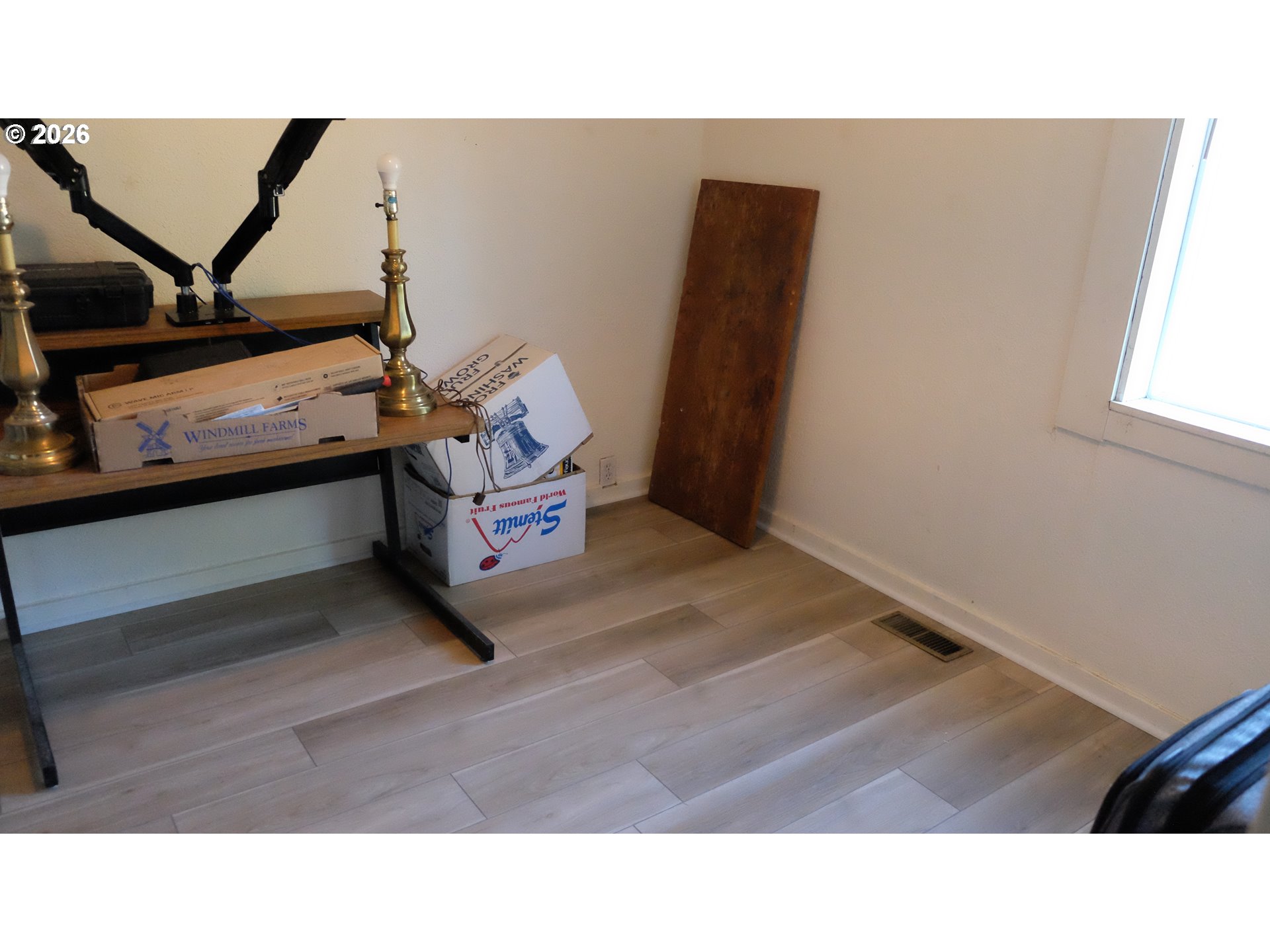 804 West N Street Springfield, OR 97477 - Photo 12 of 14 a black and white photo of a living room