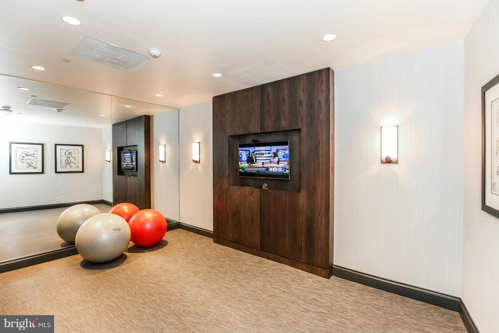 2700 Woodley Road Northwest, Unit VARIES 208 Washington, DC 20008 - Photo 17 of 28 Community