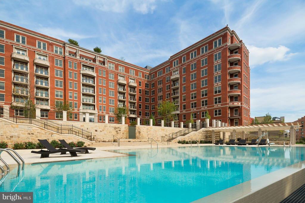 2700 Woodley Road Northwest, Unit VARIES 208 Washington, DC 20008 - Photo 20 of 28 Exterior (Rear)