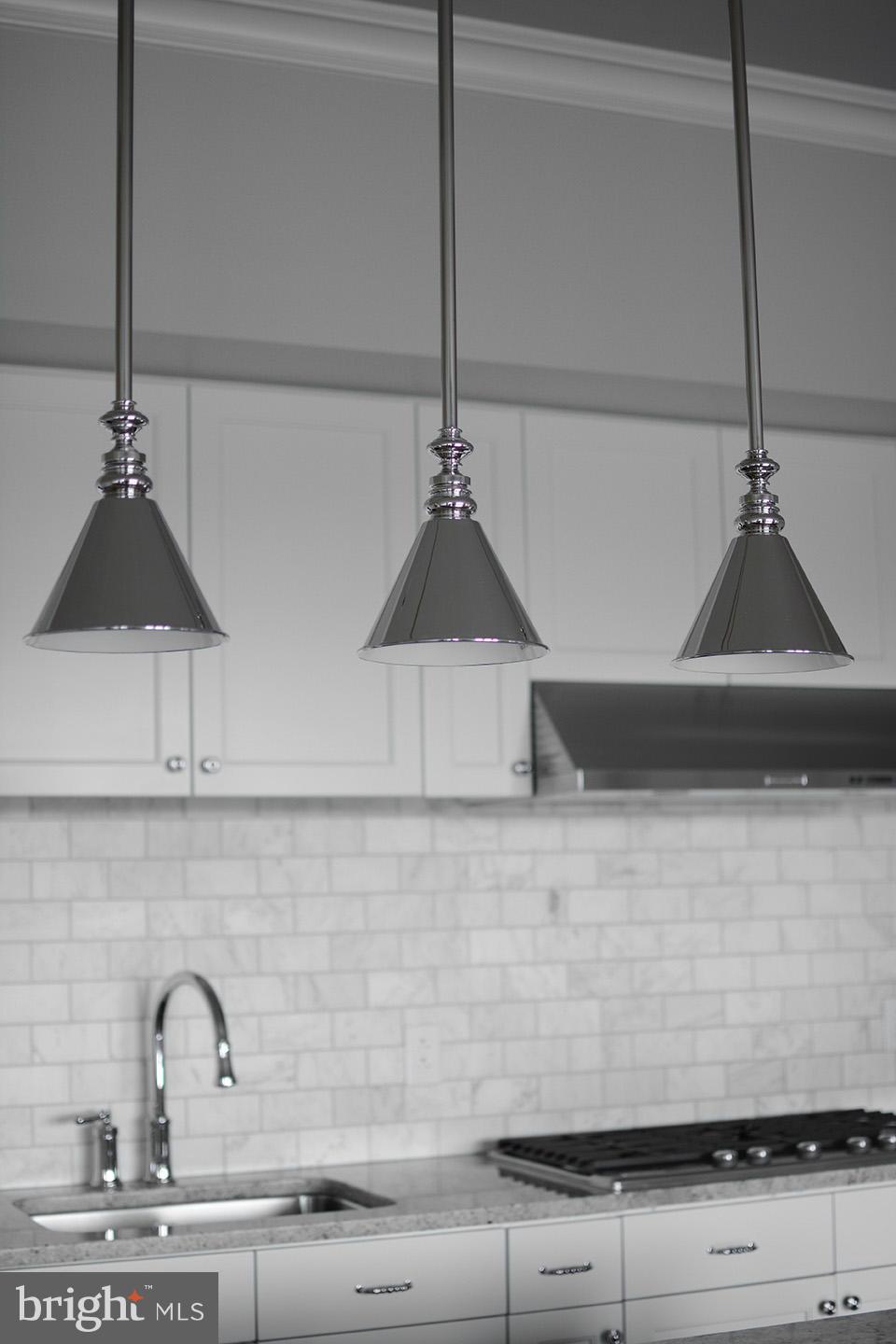 2700 Woodley Road Northwest, Unit VARIES 208 Washington, DC 20008 - Photo 5 of 28 Kitchen