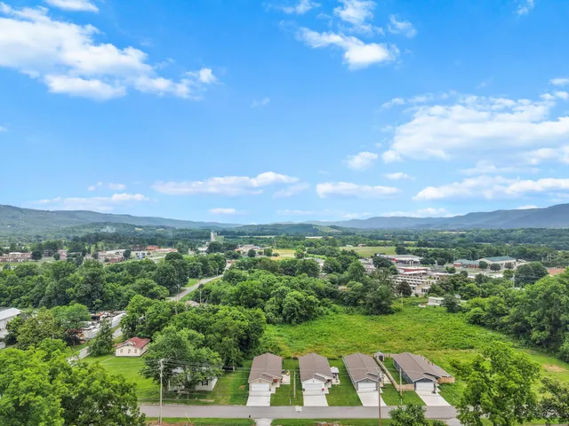 $225,000 | 110 Cleveland Avenue, Pikeville, TN 37367