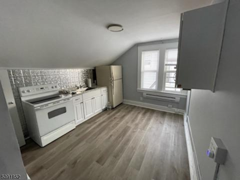 84 Norman Road, Unit 3 Newark, NJ 07106 - Photo 4 of 5