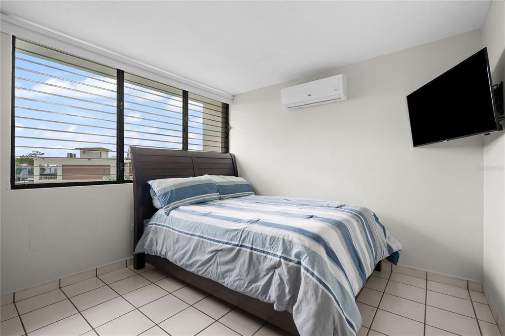D D Condor Guaynabo, PR 00969 - Photo 11 of 16