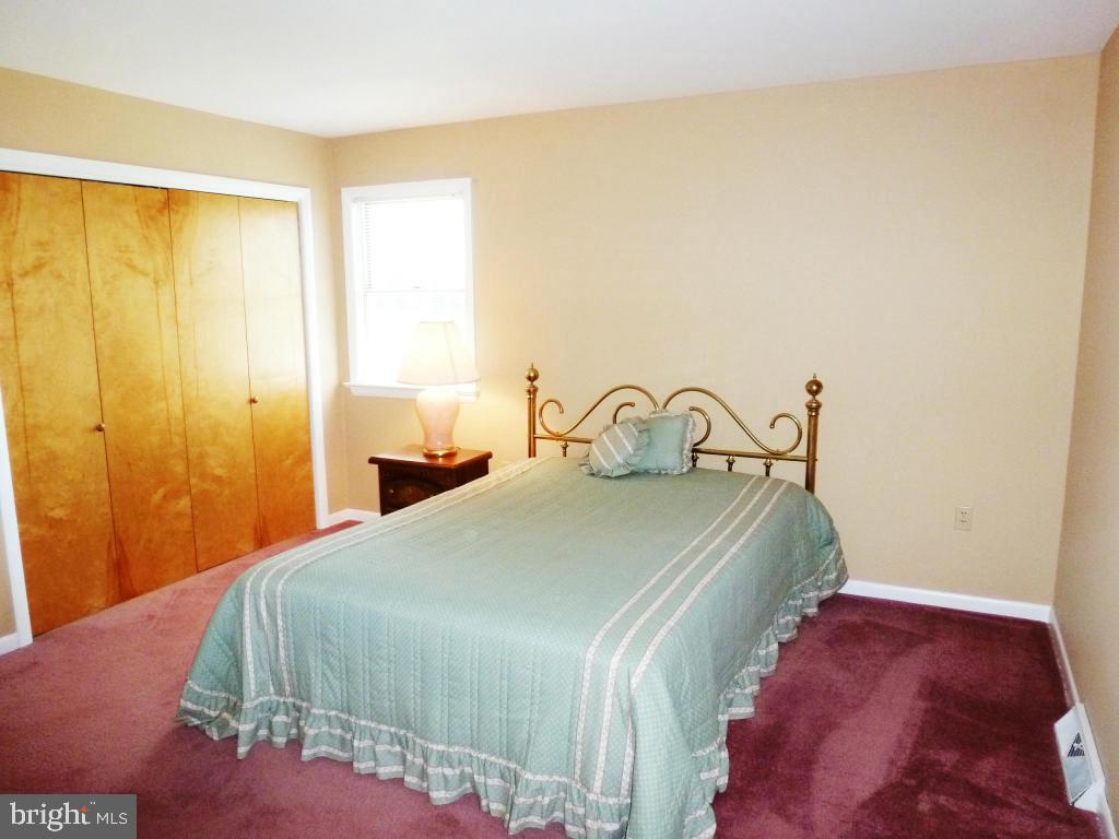 2 Hallmark Drive Lititz, PA 17543 - Photo 11 of 21